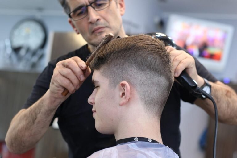 Why Should Men Choose a Barber Over a Stylist?